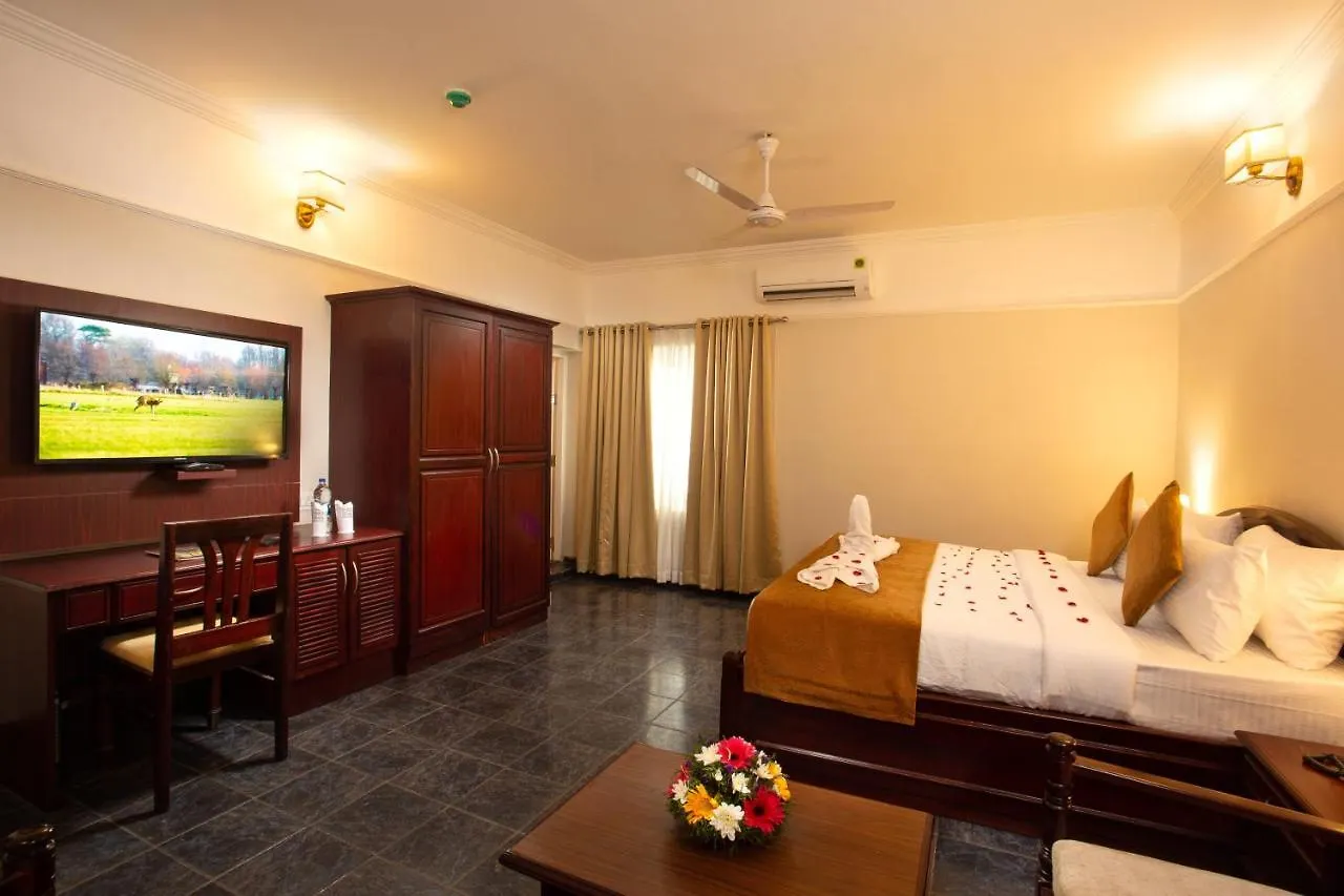 Hotel Keerthi Thiruvananthapuram